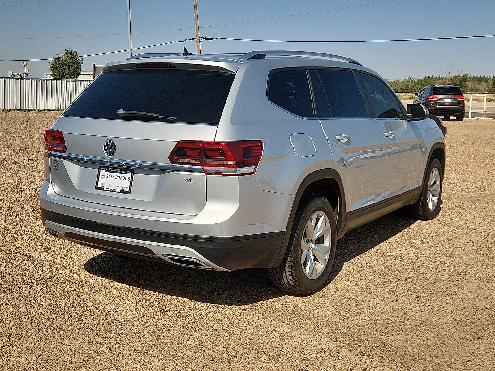 Used 2018 Volkswagen Atlas S FWD image 4