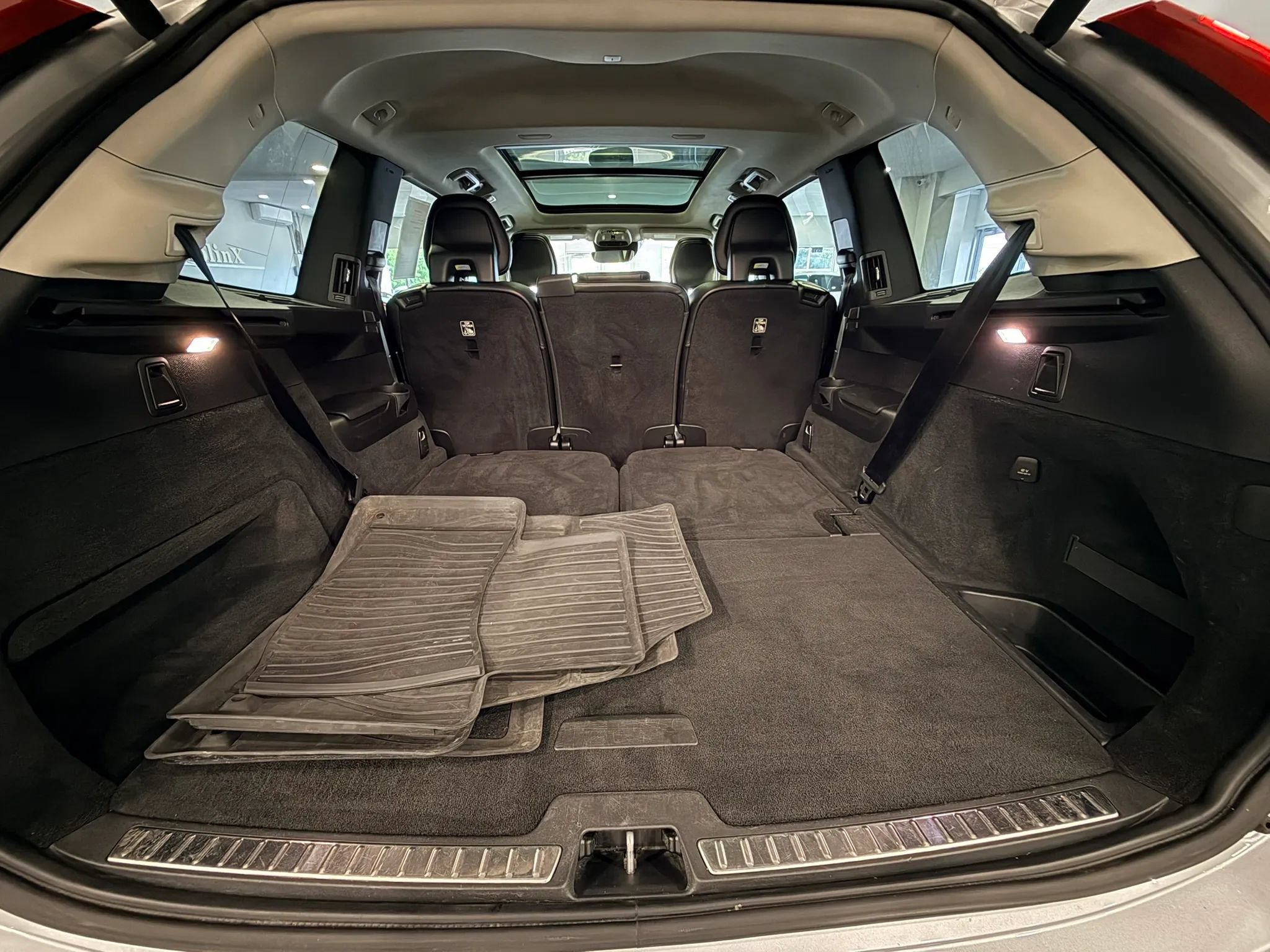 Used 2019 Volvo XC90 T5 Momentum FWD image 42