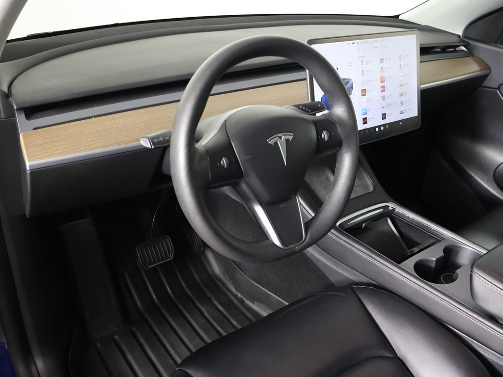 Used 2021 Tesla Model Y Long Range image 27