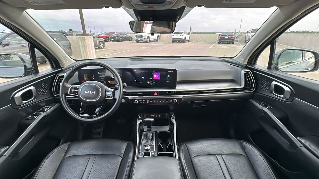Used 2024 Kia Sorento S FWD image 21