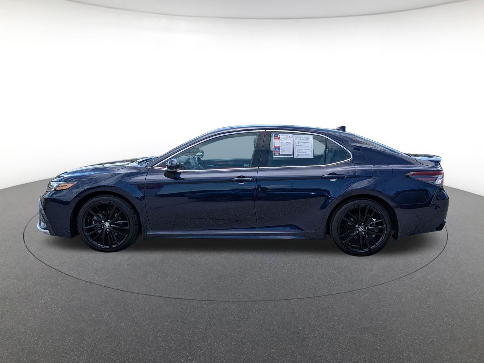 Used 2022 Toyota Camry XSE FWD image 4