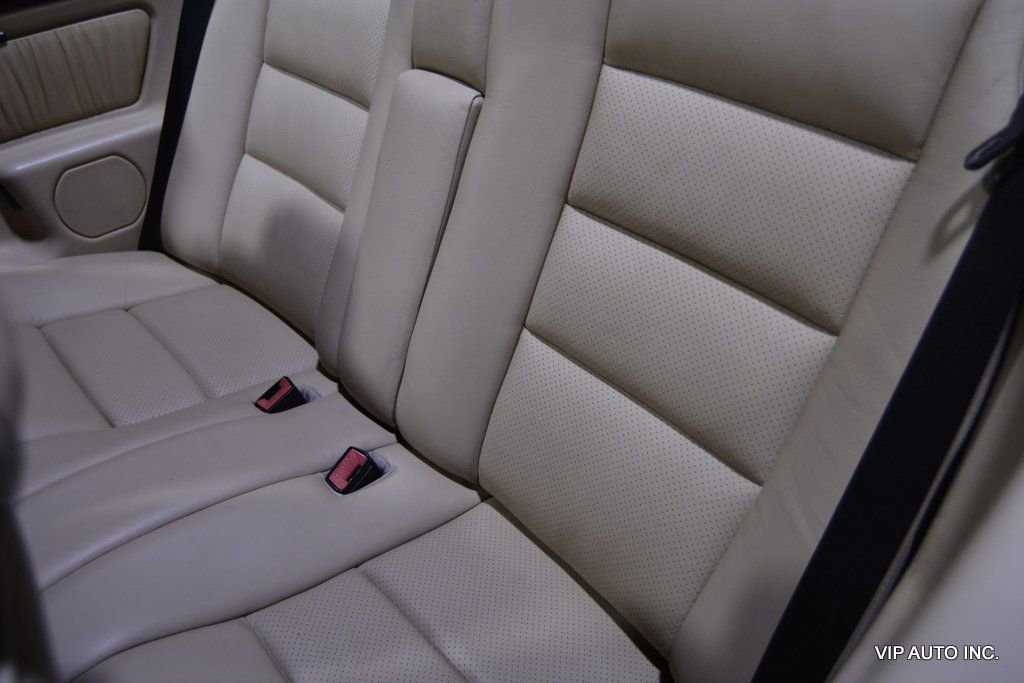 Used 1995 Mercedes-Benz E 320 Convertible image 37