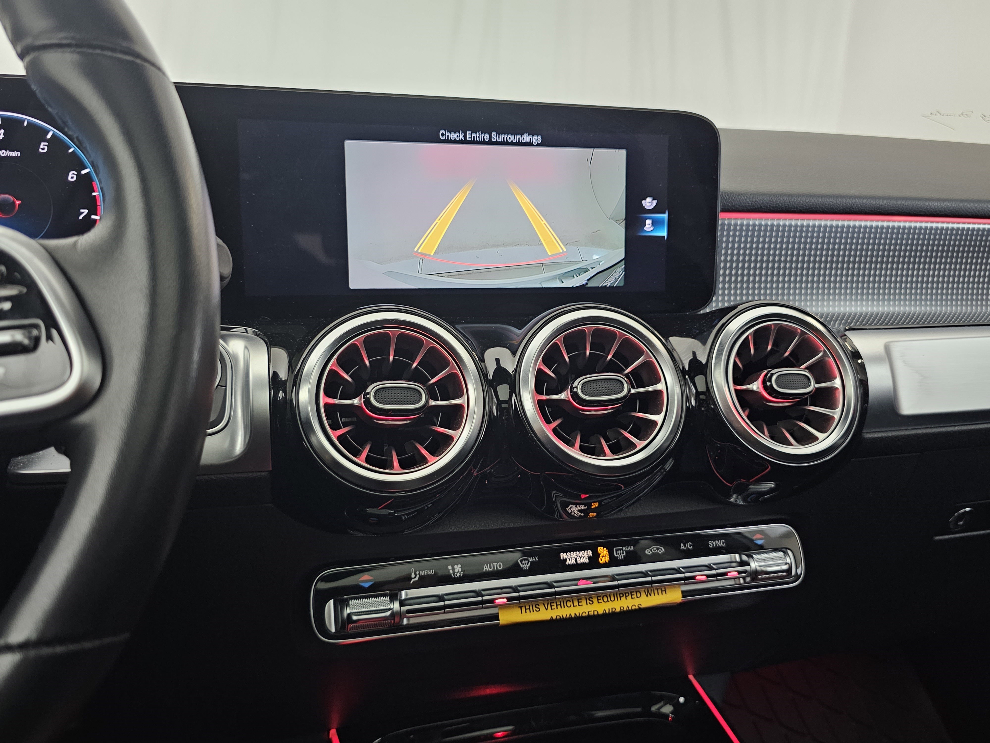 Certified 2022 Mercedes-Benz GLB 250 4MATIC image 27