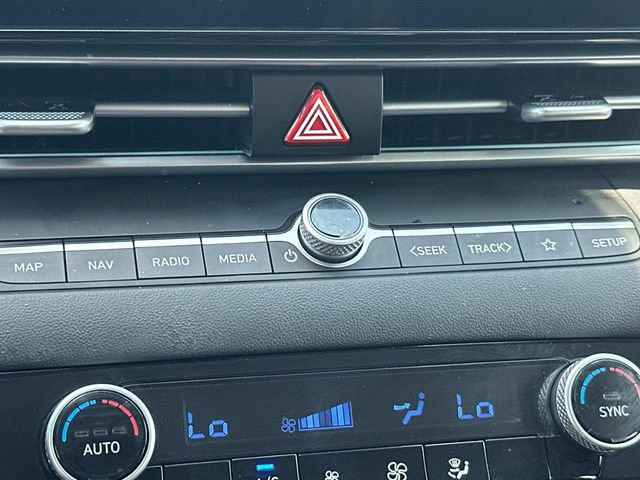 Used 2024 Hyundai Elantra SEL w/ Convenience Package image 30