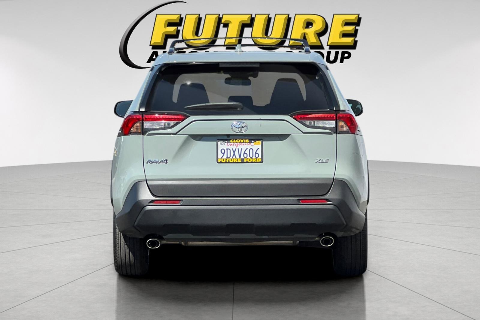 Used 2022 Toyota RAV4 XLE image 4