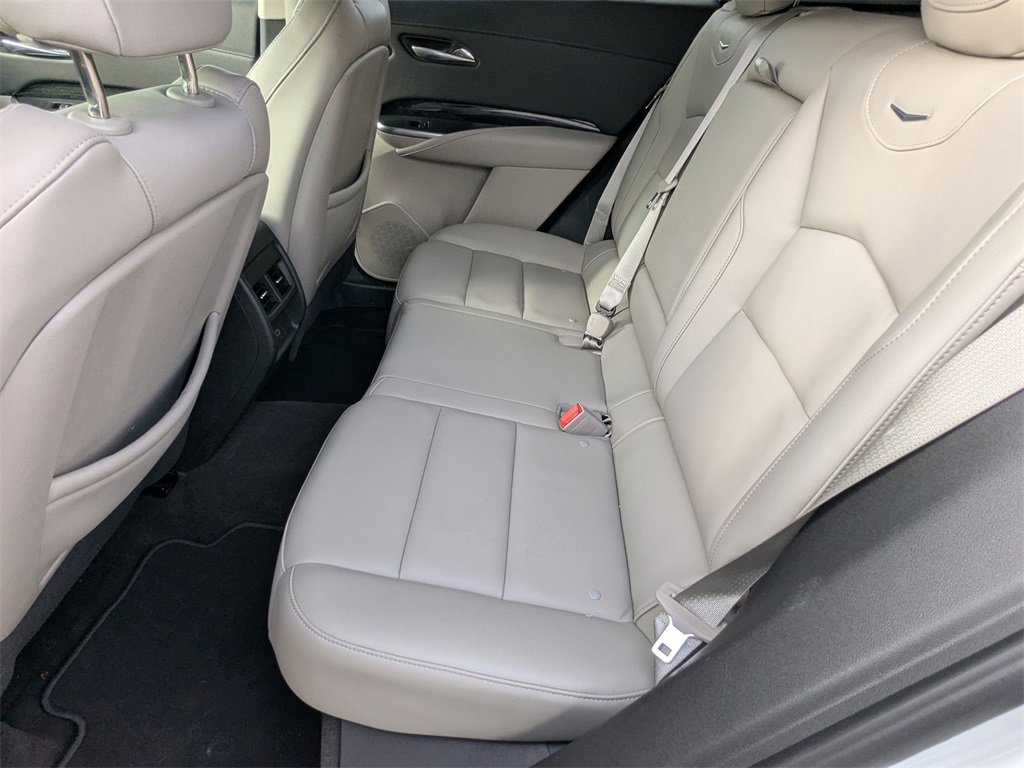 Used 2022 Cadillac XT4 Premium Luxury w/ Enhanced Visibility Package image 18