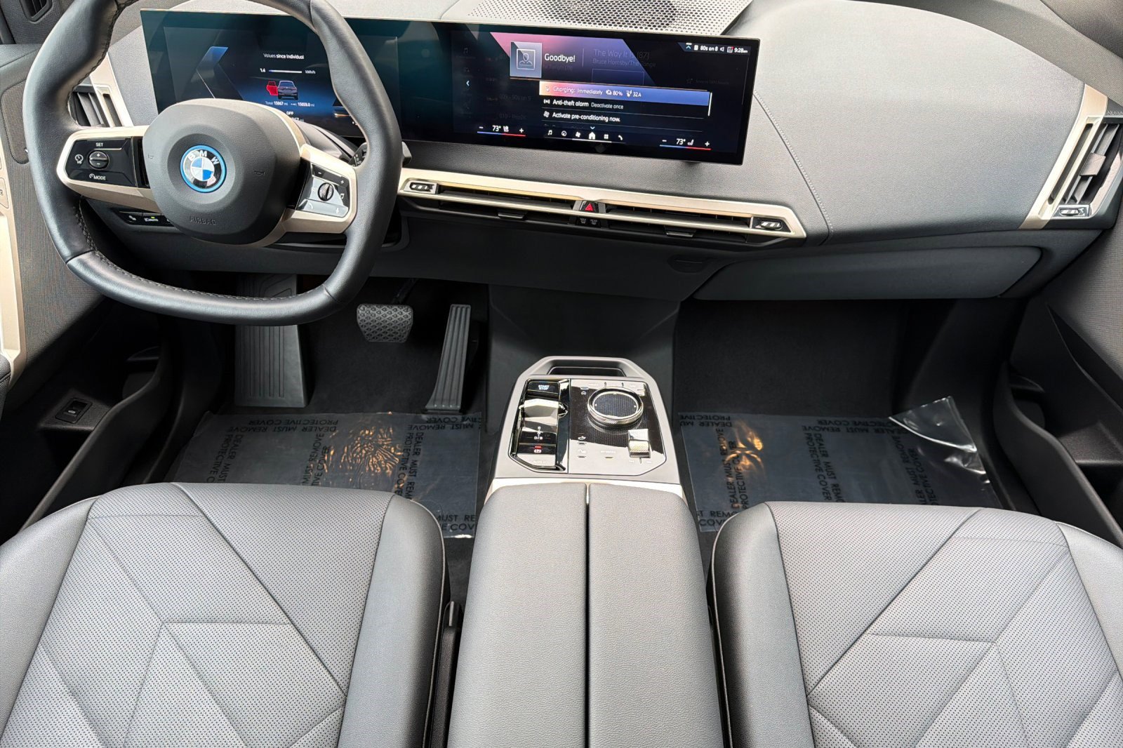 Certified 2025 BMW iX xDrive50 w/ Premium Package AWD/4WD image 17