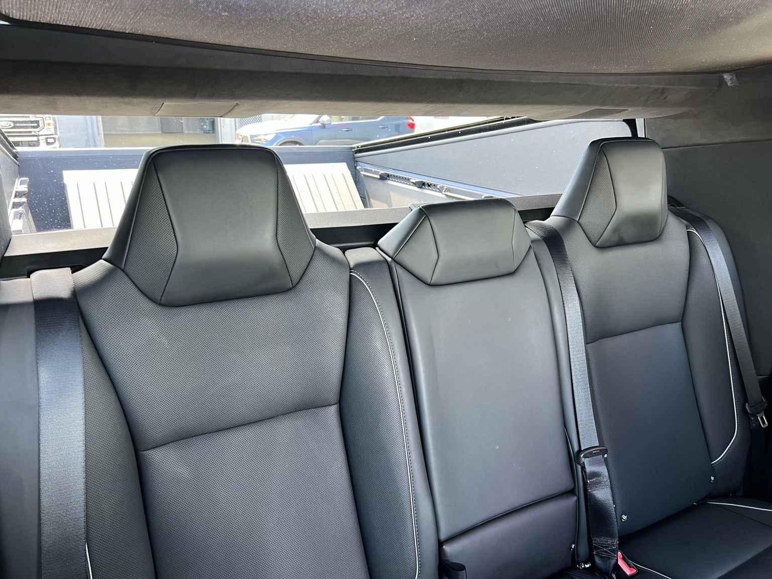 Used 2024 Tesla Cybertruck AWD Crew Cab image 58