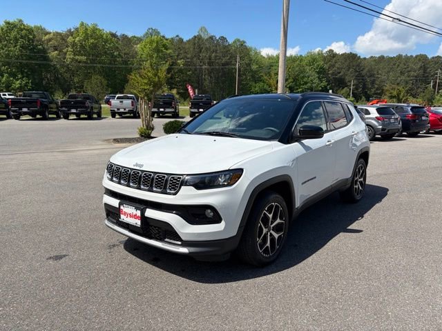 Used 2025 Jeep Compass Limited image 7