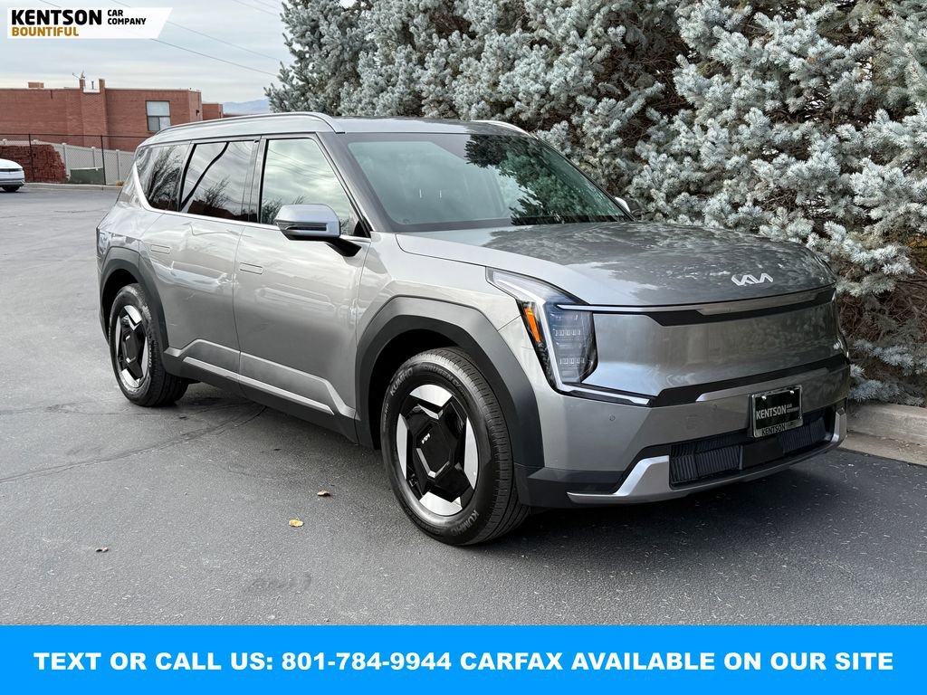 Used 2024 Kia EV9 Wind image 11