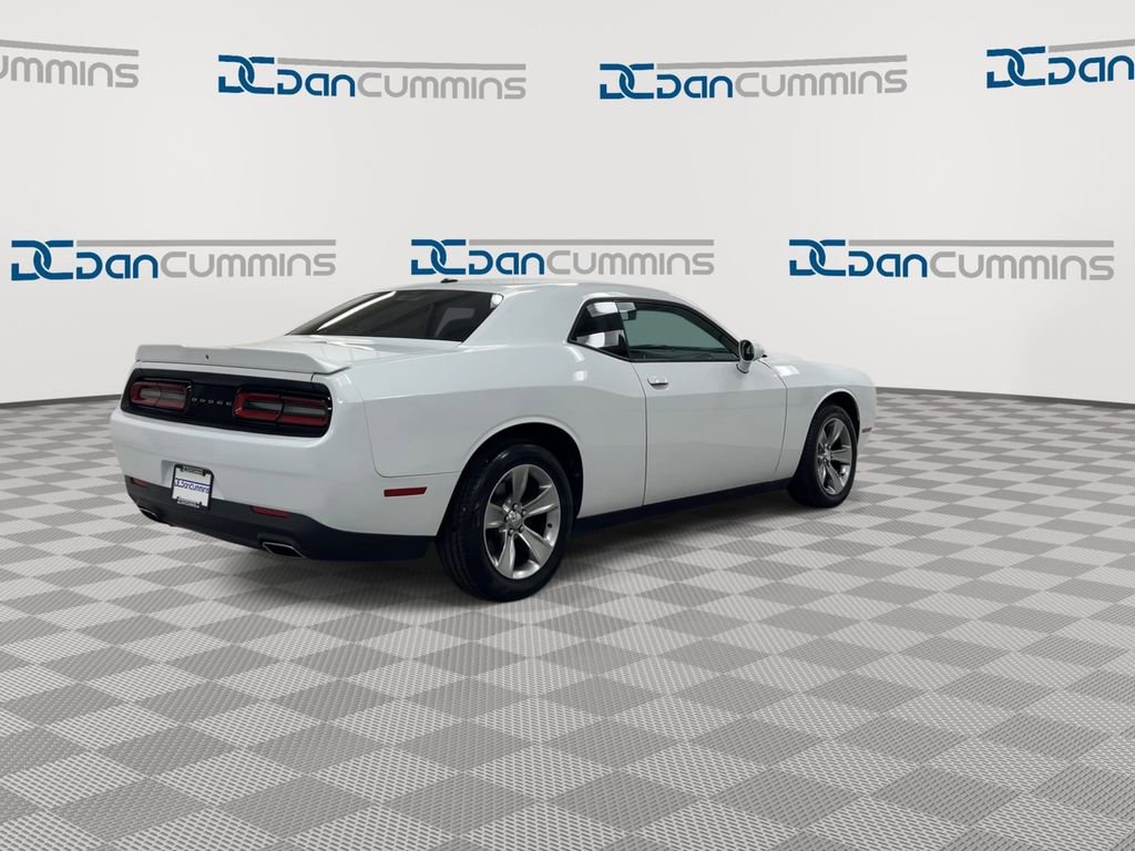 Used 2020 Dodge Challenger SXT image 8