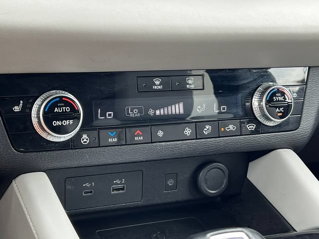 Used 2024 Mitsubishi Outlander SEL AWD/4WD image 32