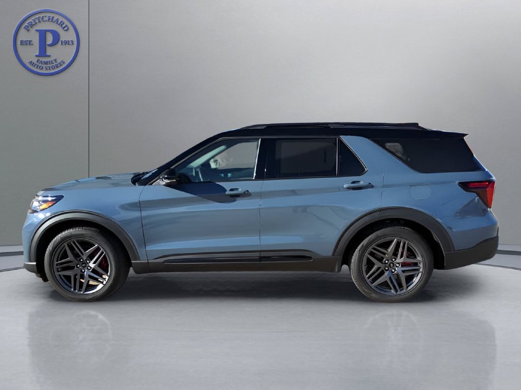 Used 2025 Ford Explorer ST w/ Sun And Sound Package AWD/4WD image 4