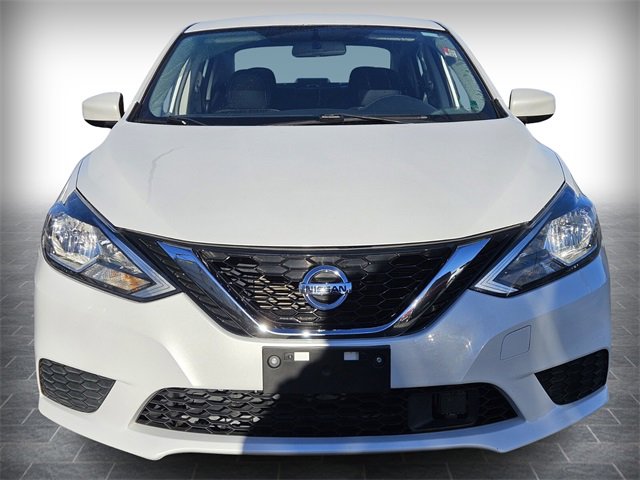 Used 2018 Nissan Sentra SV image 2