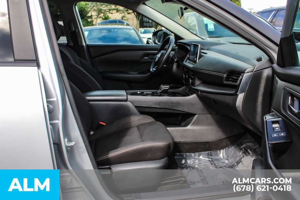 Used 2024 Nissan Rogue S FWD image 20