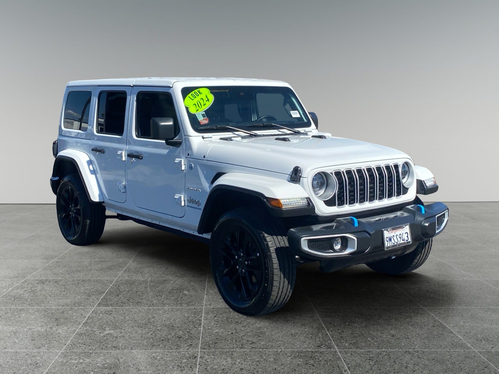 Used 2024 Jeep Wrangler Unlimited Sahara AWD/4WD image 7