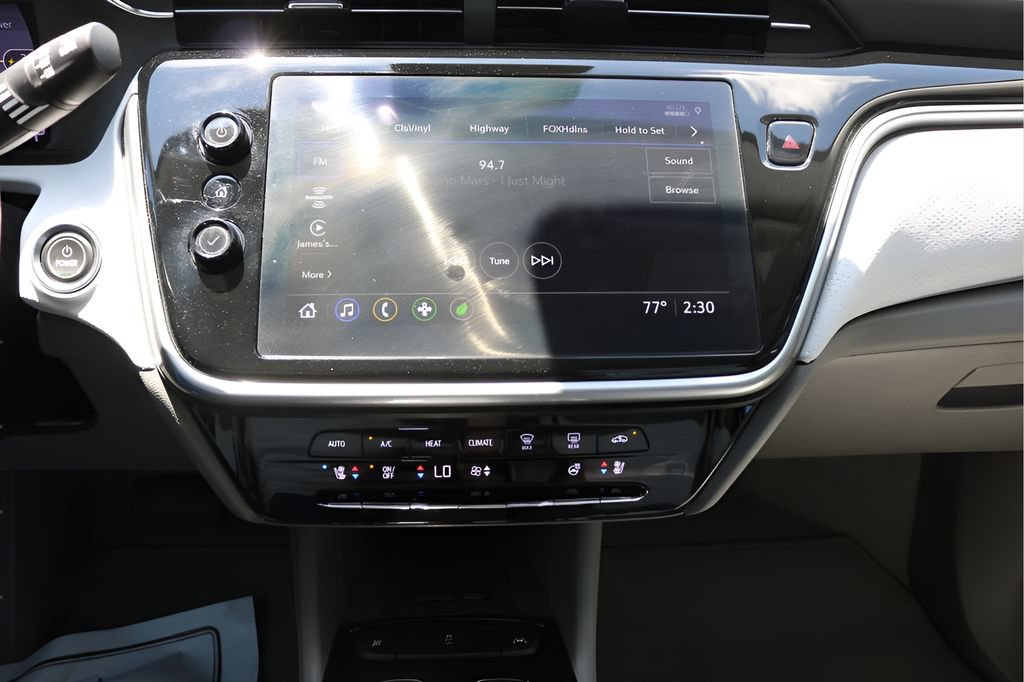 Used 2023 Chevrolet Bolt EUV Premier FWD image 23