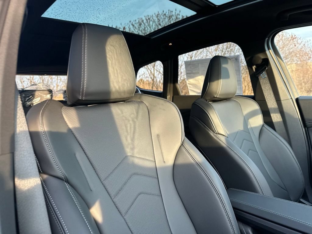 New 2026 BMW X1 xDrive28i w/ Technology Package AWD/4WD image 27