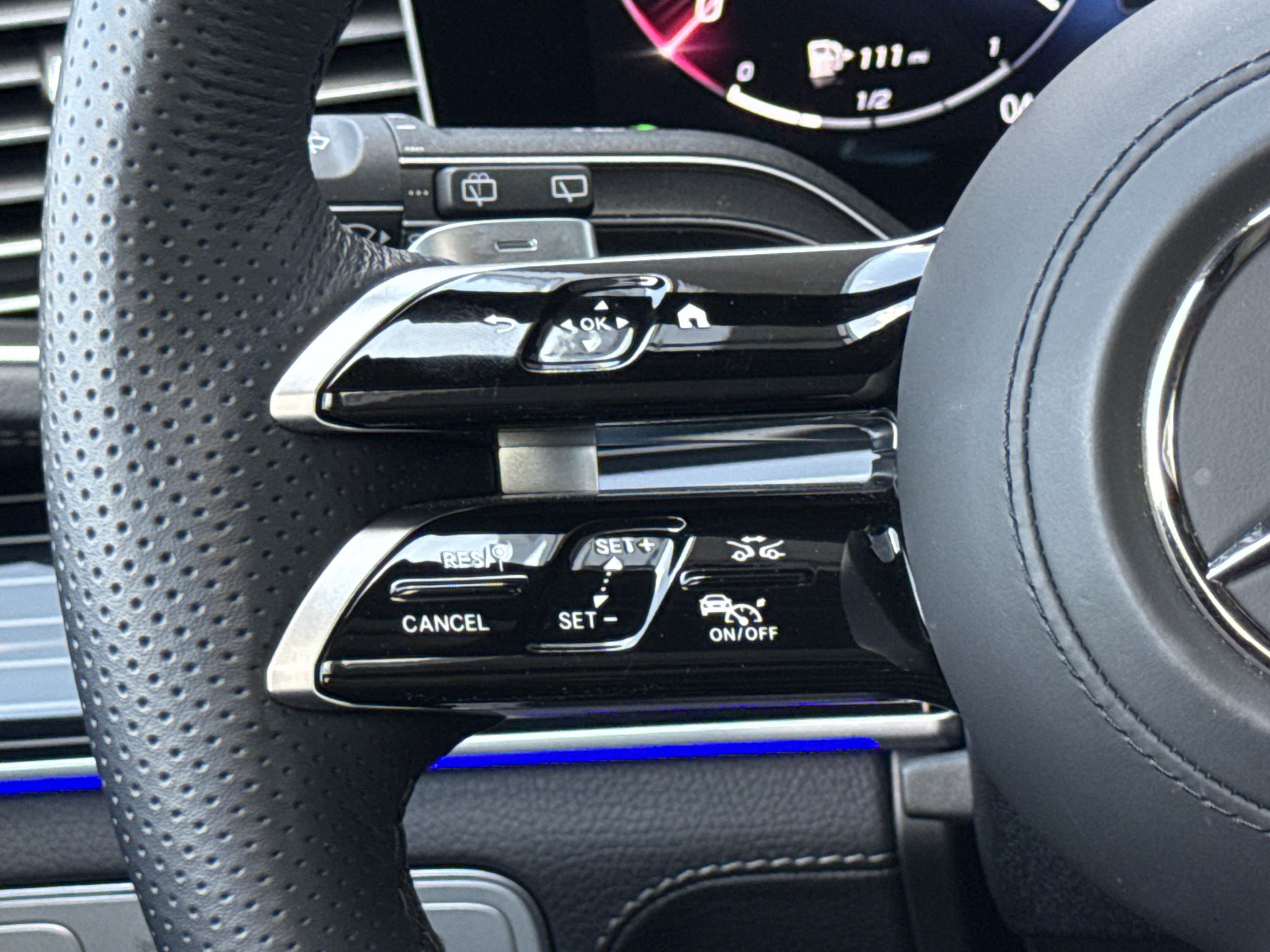 Certified 2025 Mercedes-Benz GLS 450 4MATIC image 34