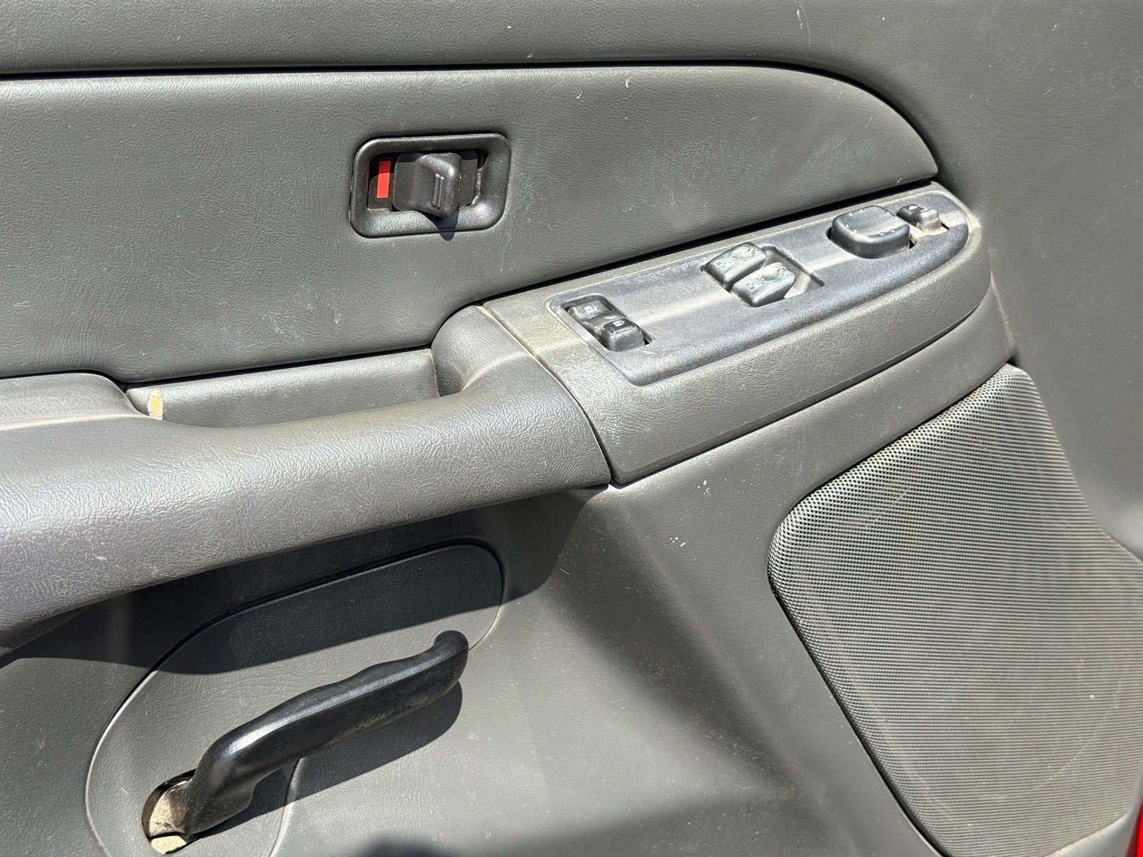 Used 2004 Chevrolet Silverado 1500 W/T RWD image 20