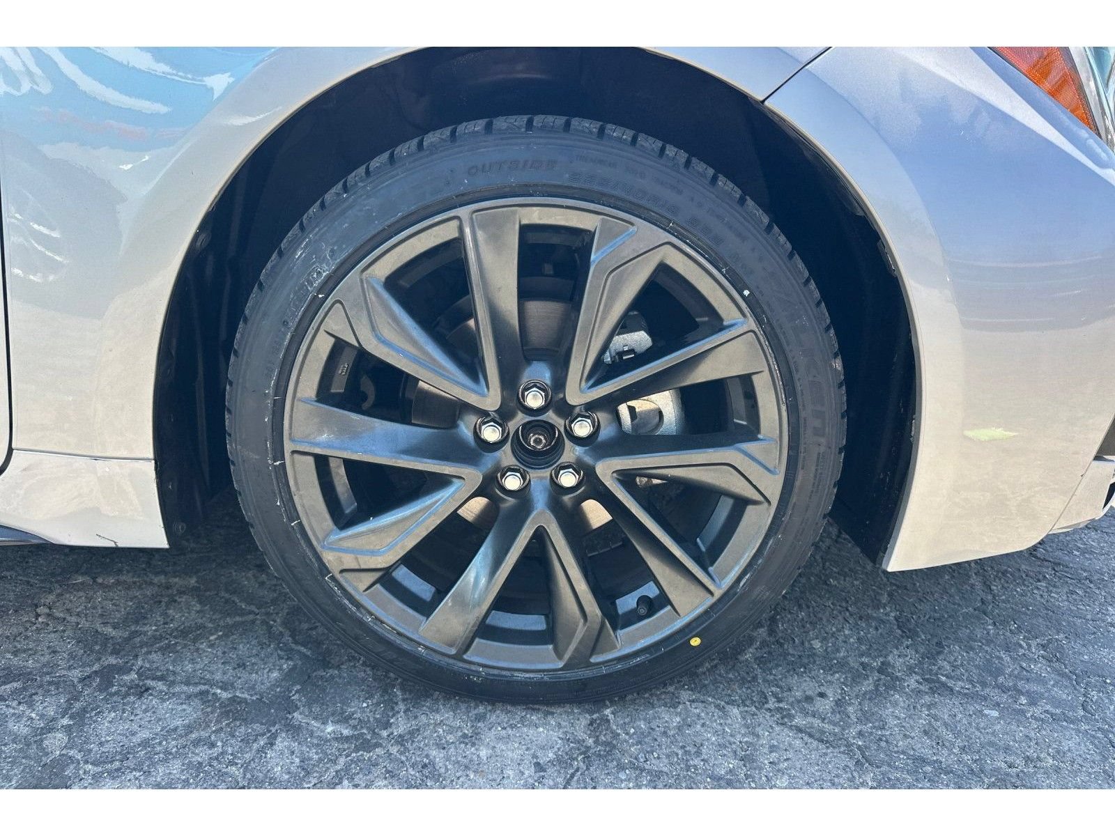 Used 2023 Toyota Corolla SE w/ Carpet Mat Package (TMS) FWD image 9