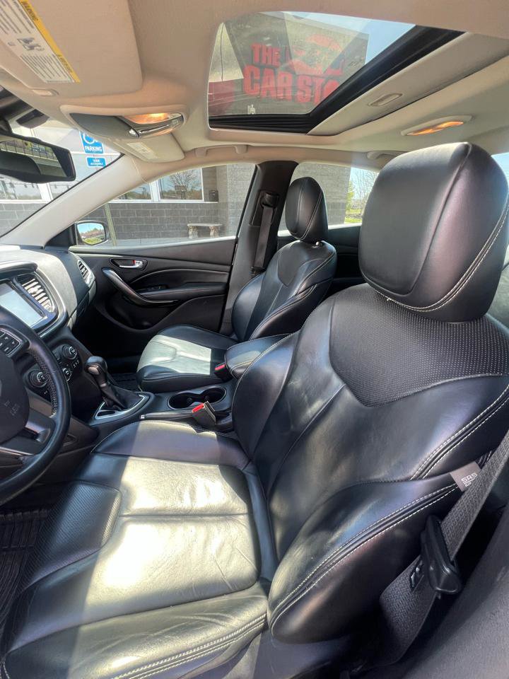 Used 2016 Dodge Dart Limited w/ Technology Group image 13