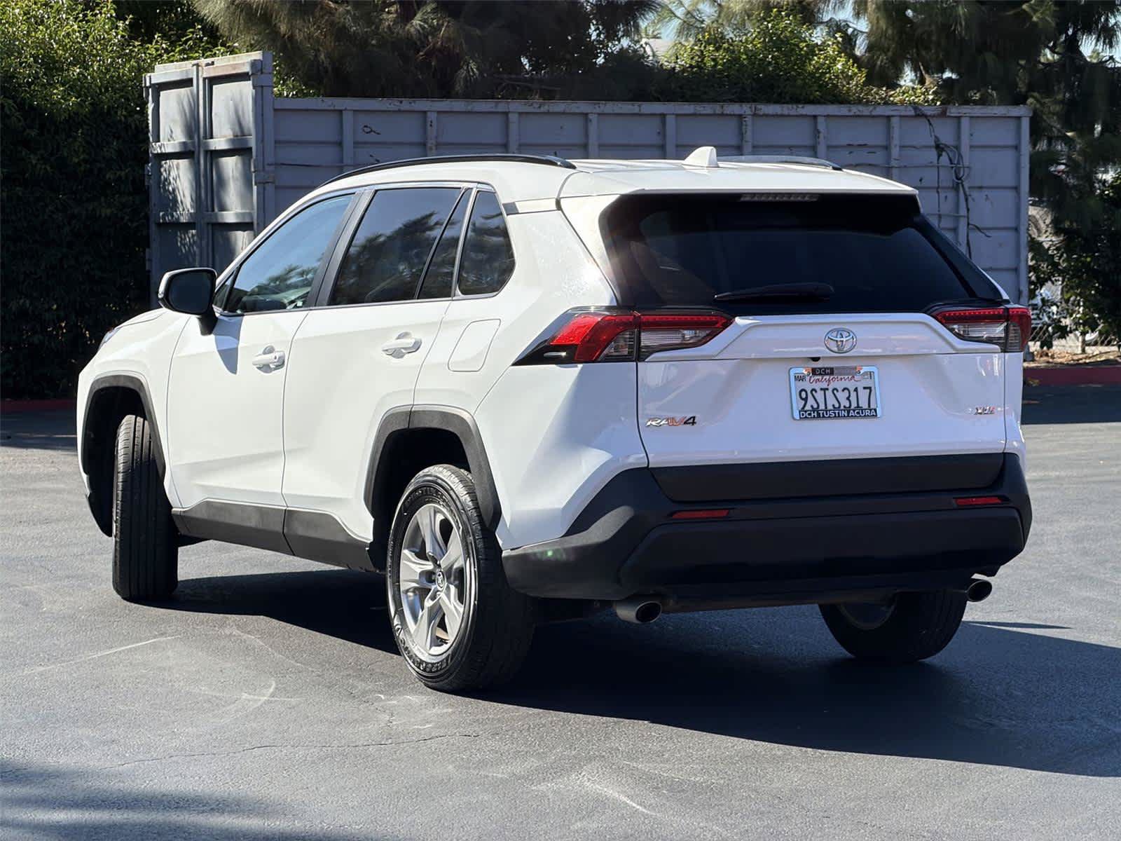 Used 2025 Toyota RAV4 XLE FWD image 5