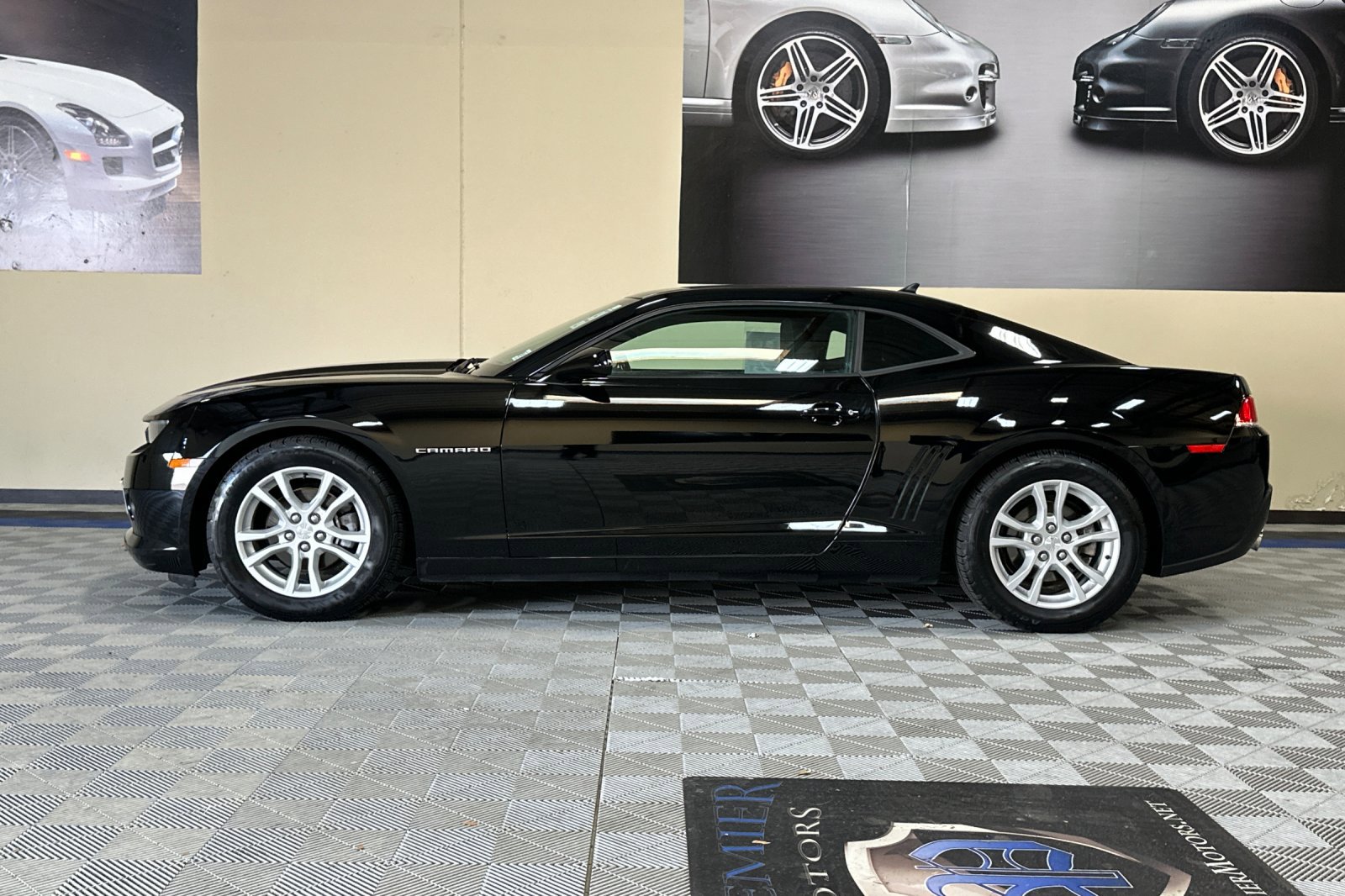 Used 2015 Chevrolet Camaro LT image 7