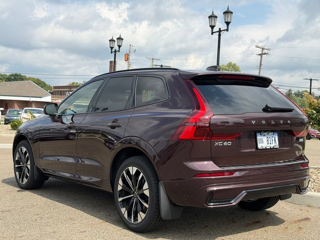 New 2026 Volvo XC60 B5 Plus w/ Climate Package AWD/4WD image 3
