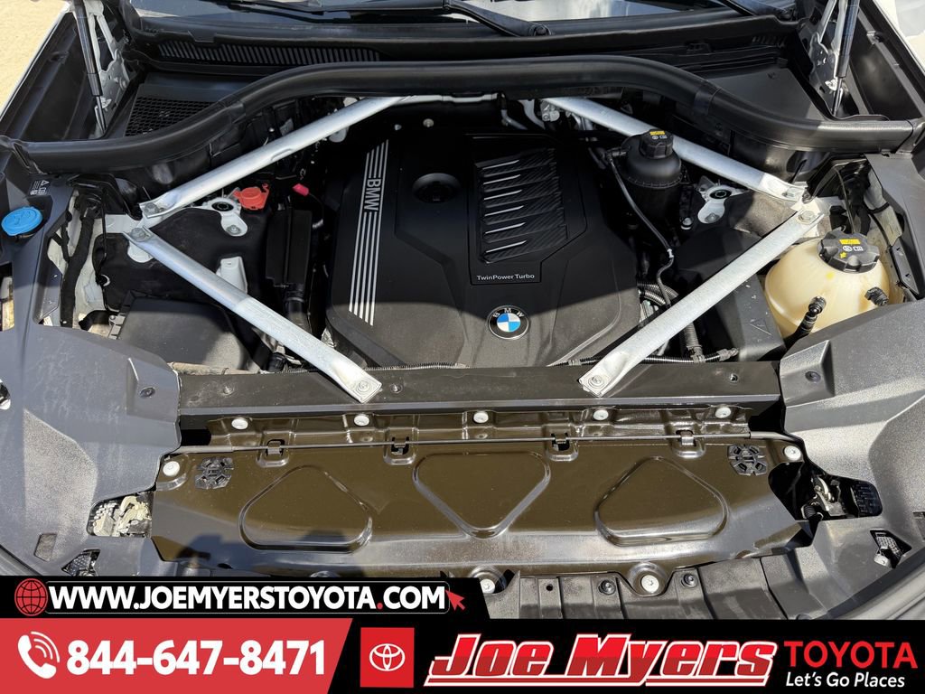 Used 2020 BMW X7 xDrive40i w/ Cold Weather Package image 33
