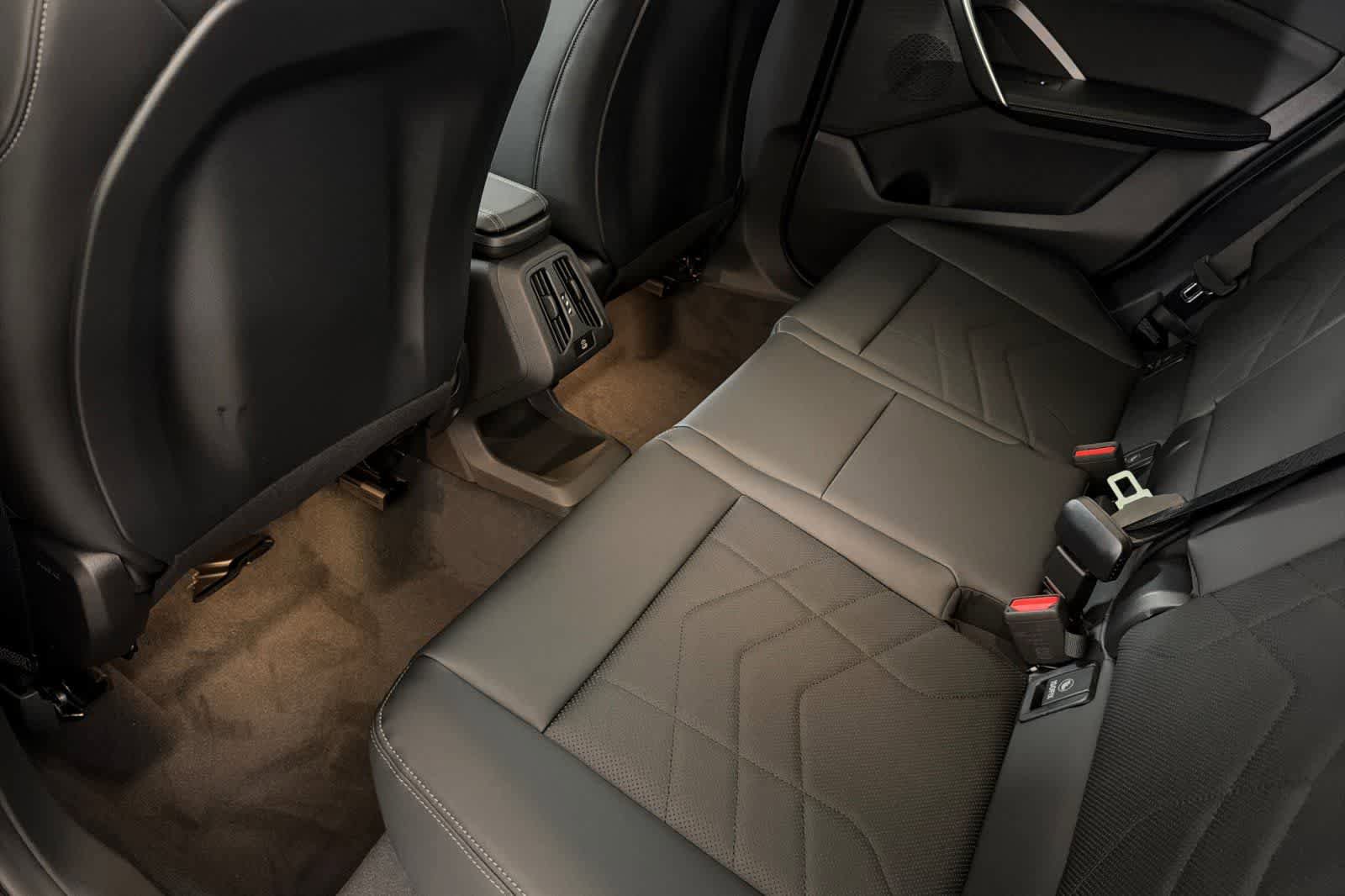 New 2026 BMW X1 xDrive28i w/ Convenience Package image 4