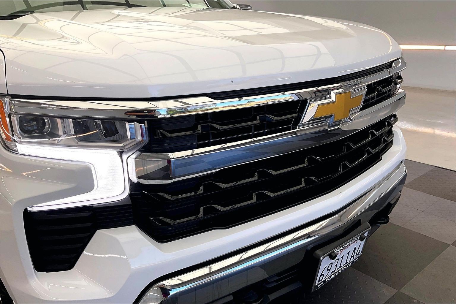 Used 2025 Chevrolet Silverado 1500 LT AWD/4WD image 30