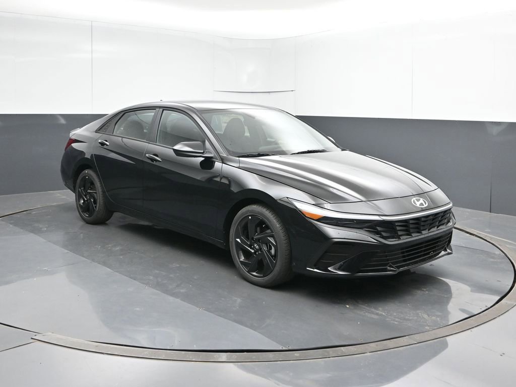 New 2026 Hyundai Elantra SEL Sport Premium FWD image 7