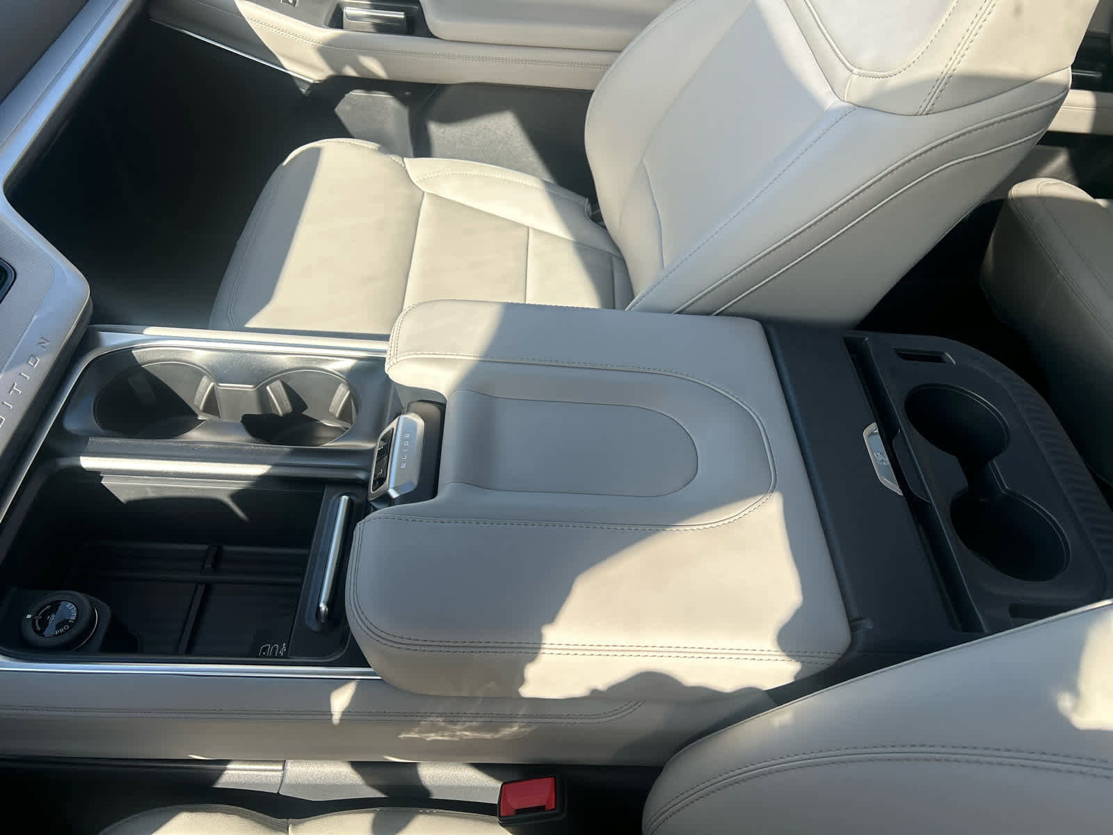 New 2026 Ford Expedition Active image 50