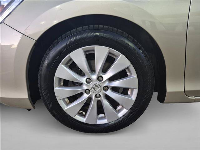 Used 2015 Honda Accord EX image 24