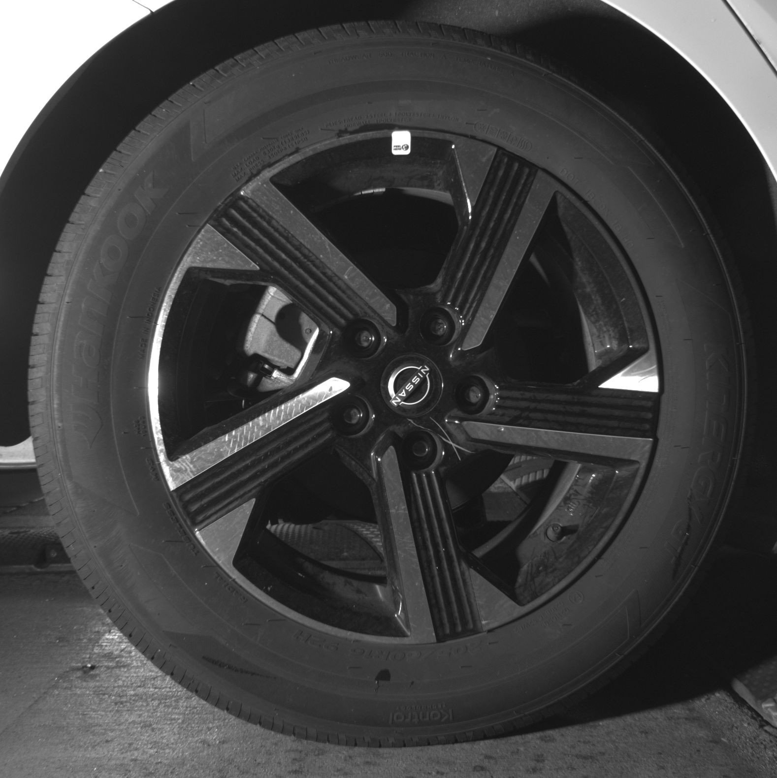 Used 2025 Nissan Sentra SV FWD image 15