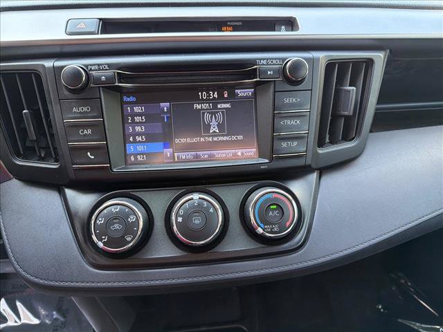 Used 2016 Toyota RAV4 LE FWD image 18
