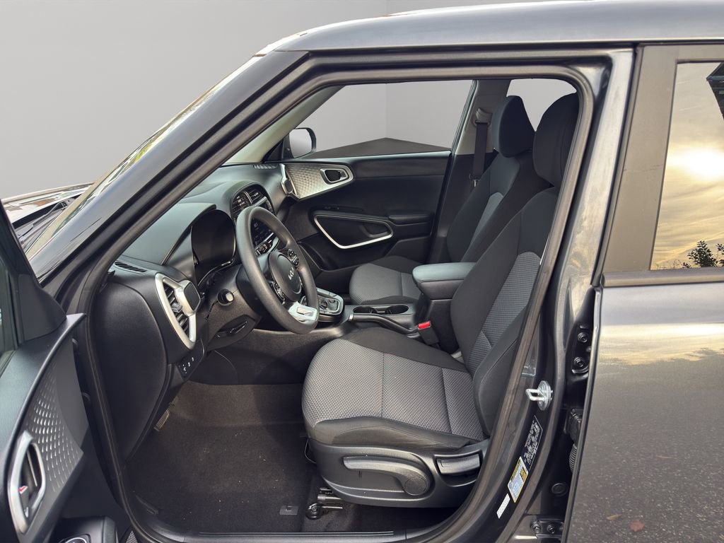 Used 2023 Kia Soul LX w/ Option Group 015 image 11