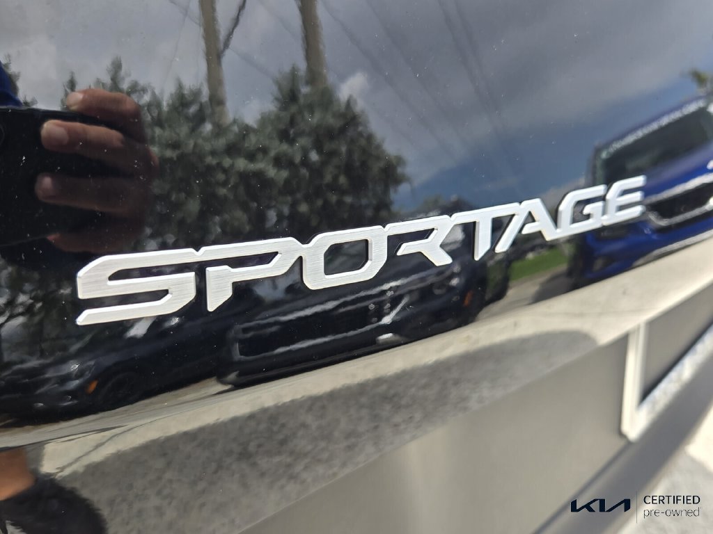 Certified 2024 Kia Sportage EX FWD image 15