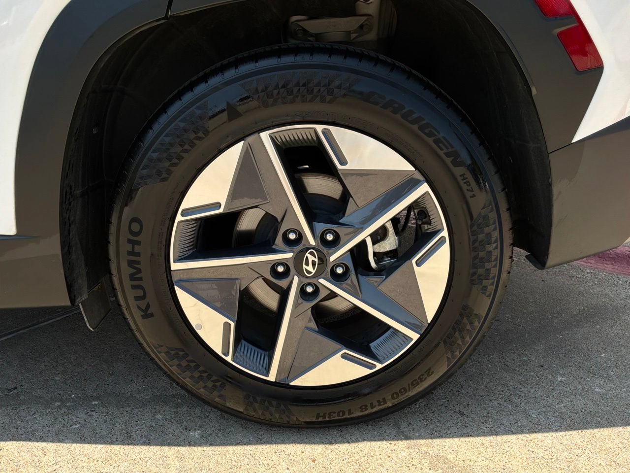 Used 2026 Hyundai Tucson SEL FWD image 9