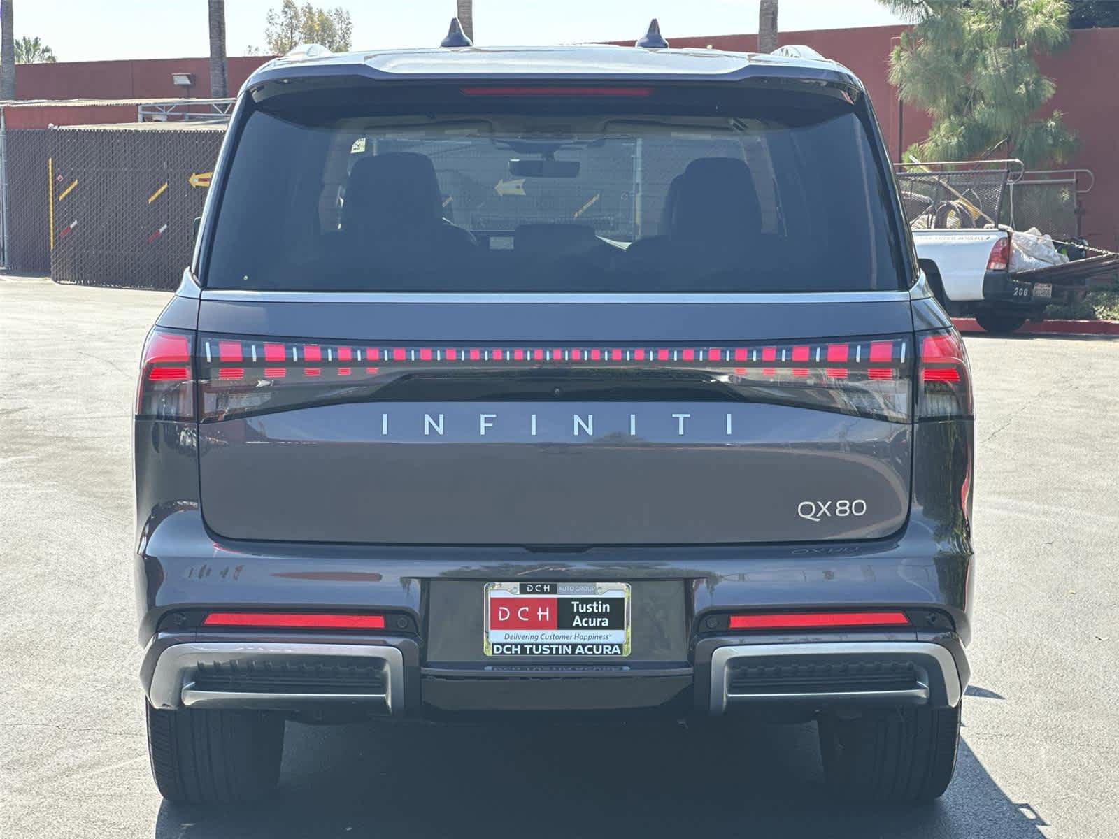 Used 2025 INFINITI QX80 Luxe RWD image 6