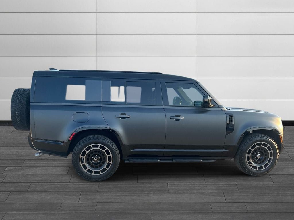 Used 2026 Land Rover Defender 130 V8 AWD/4WD image 6
