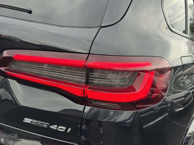Used 2023 BMW X5 sDrive40i w/ M Sport Package RWD image 15