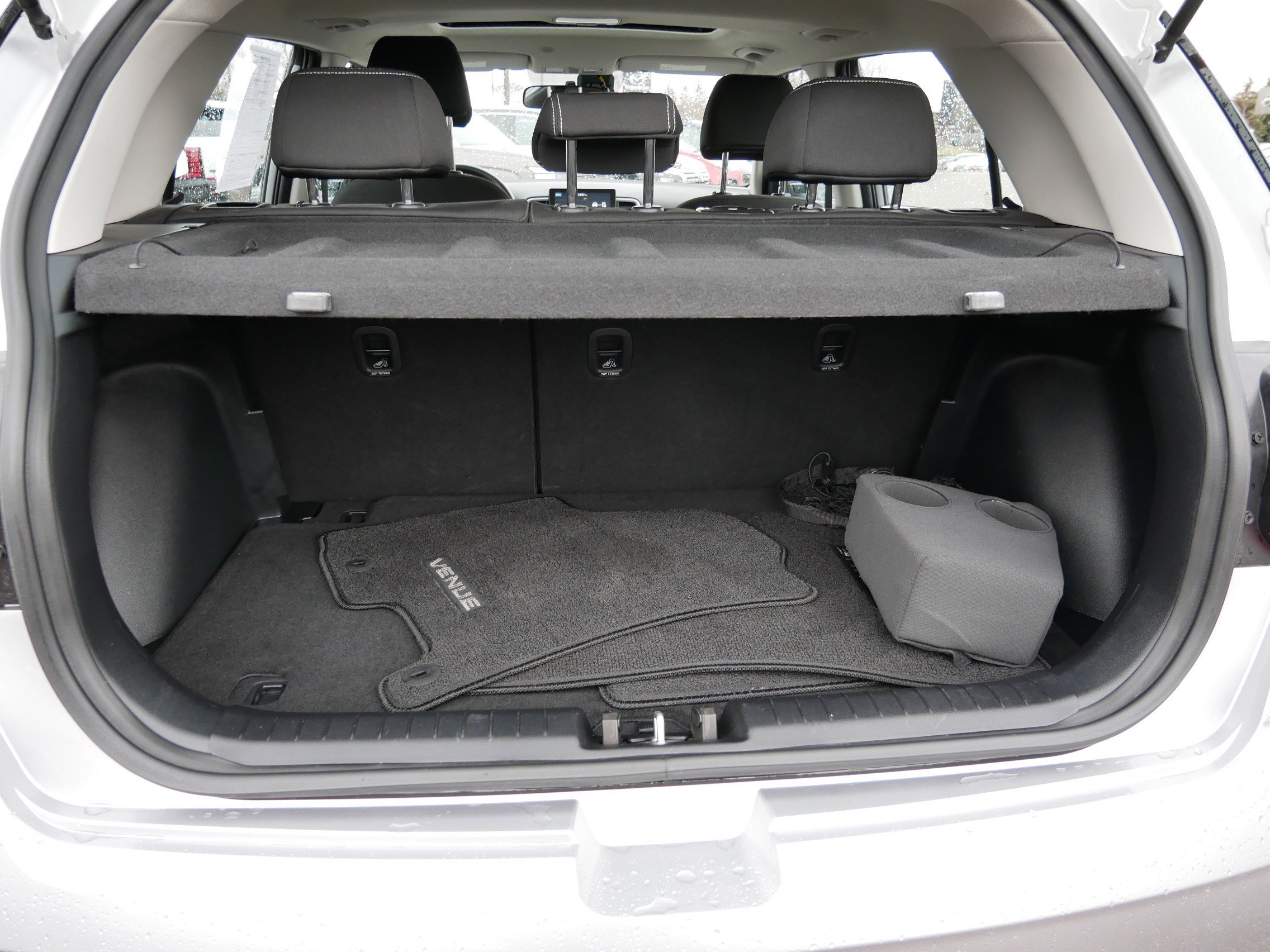 Certified 2023 Hyundai Venue SEL FWD image 18