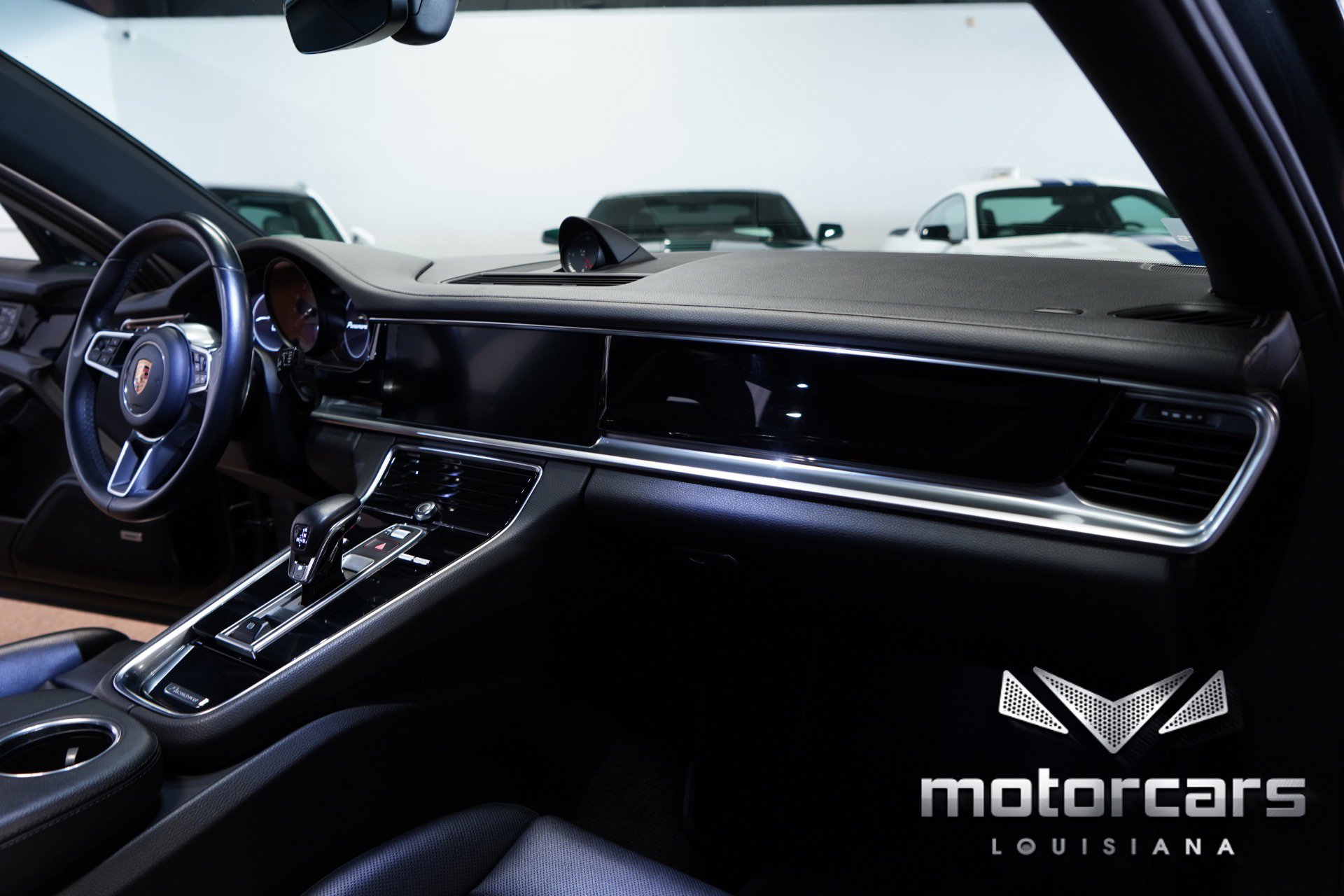 Used 2018 Porsche Panamera image 29