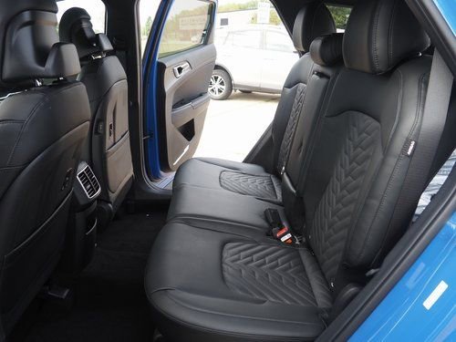 New 2026 Kia Sportage X-Line w/ X-Line Technology Package image 7