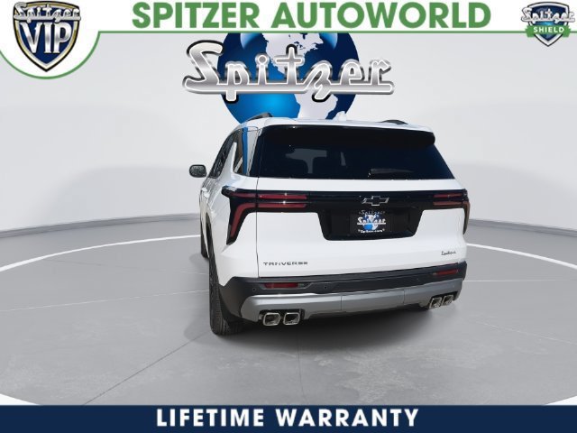 New 2027 Chevrolet Traverse LT FWD image 12