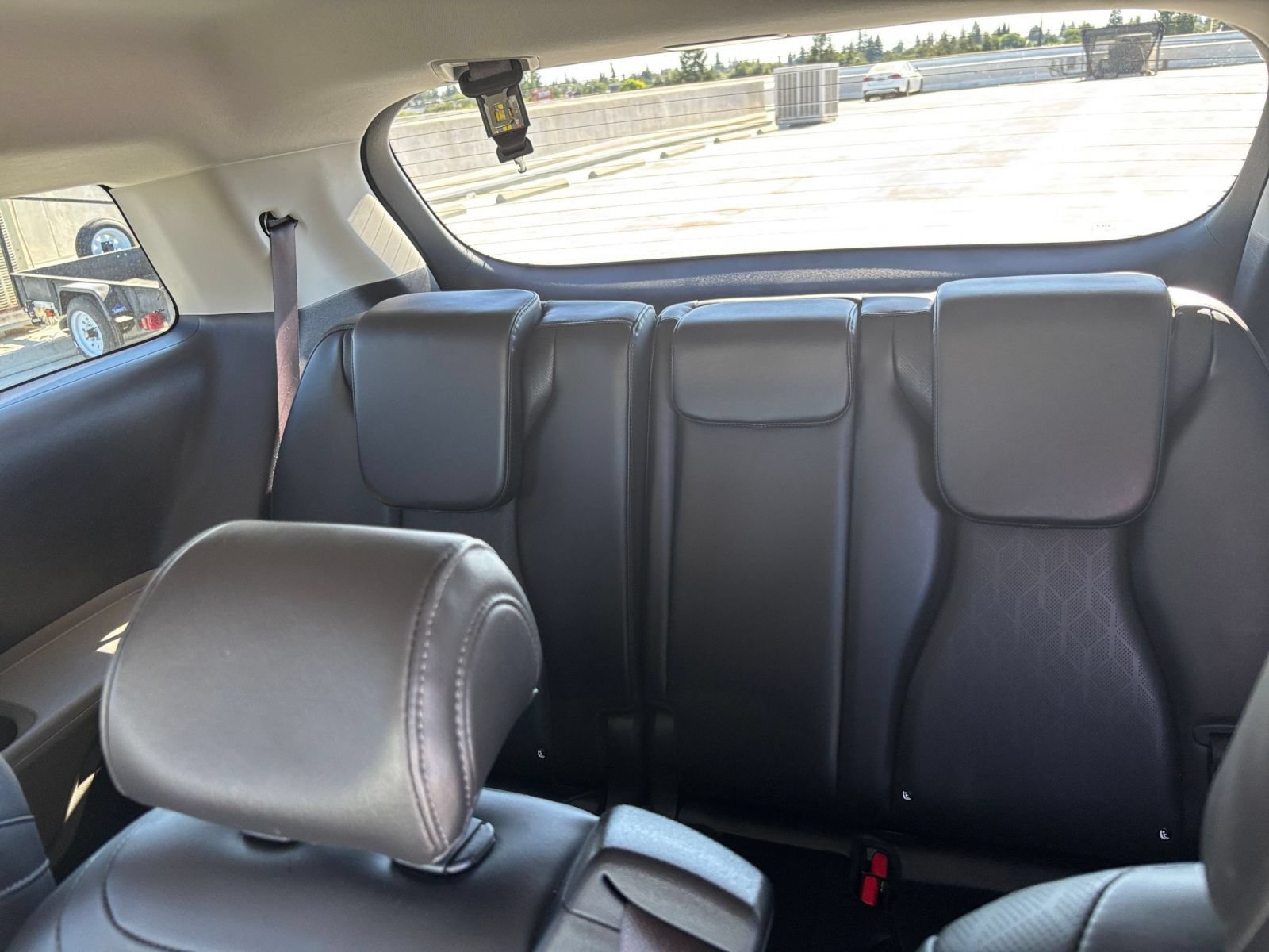 Used 2026 Kia Carnival FWD image 31