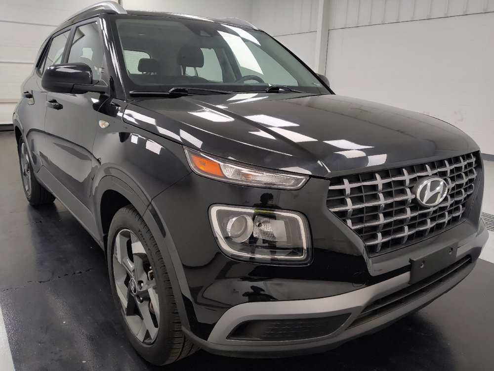 Used 2022 Hyundai Venue SEL FWD image 15