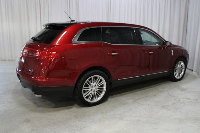 Used 2018 Lincoln MKT AWD w/ Technology Package image 32